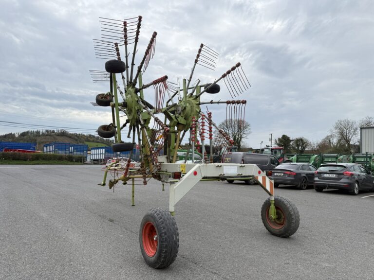 Claas Linear 880 Rake