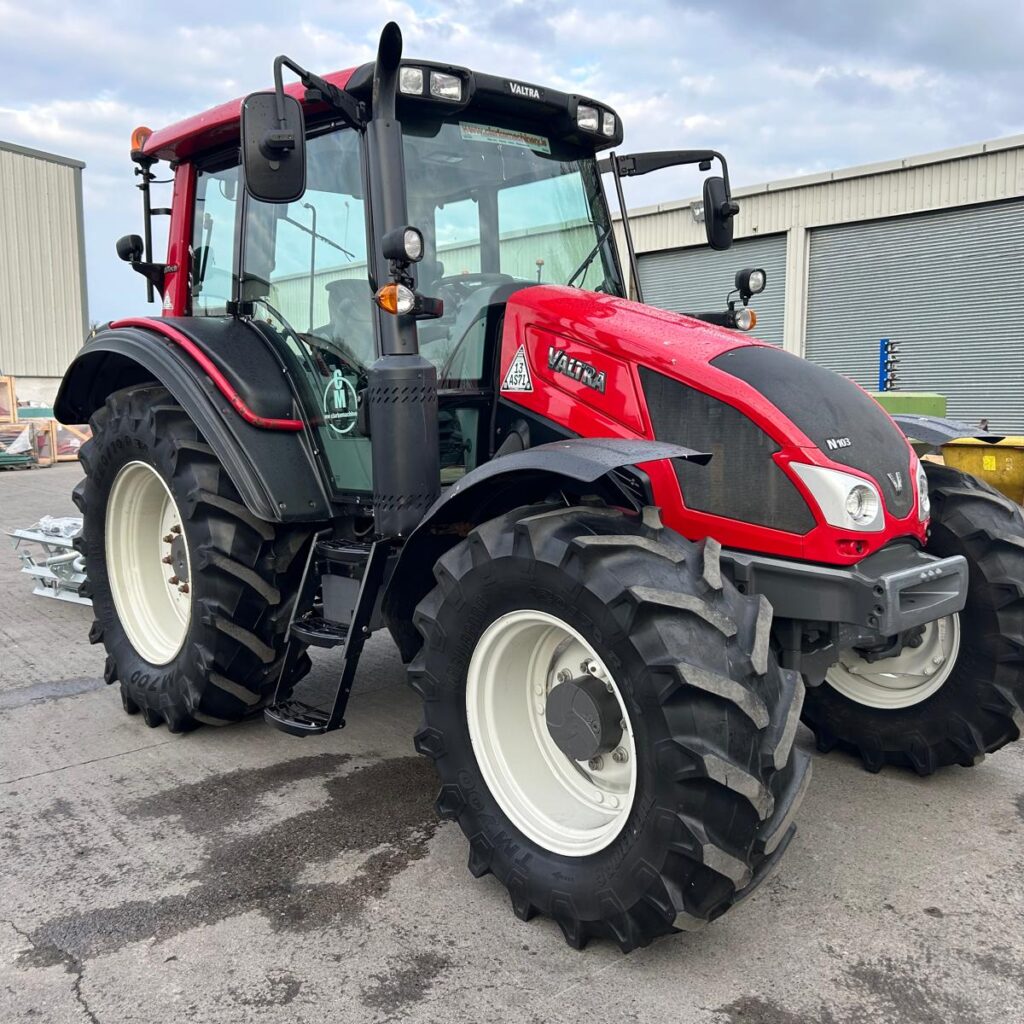 Valtra N103.3