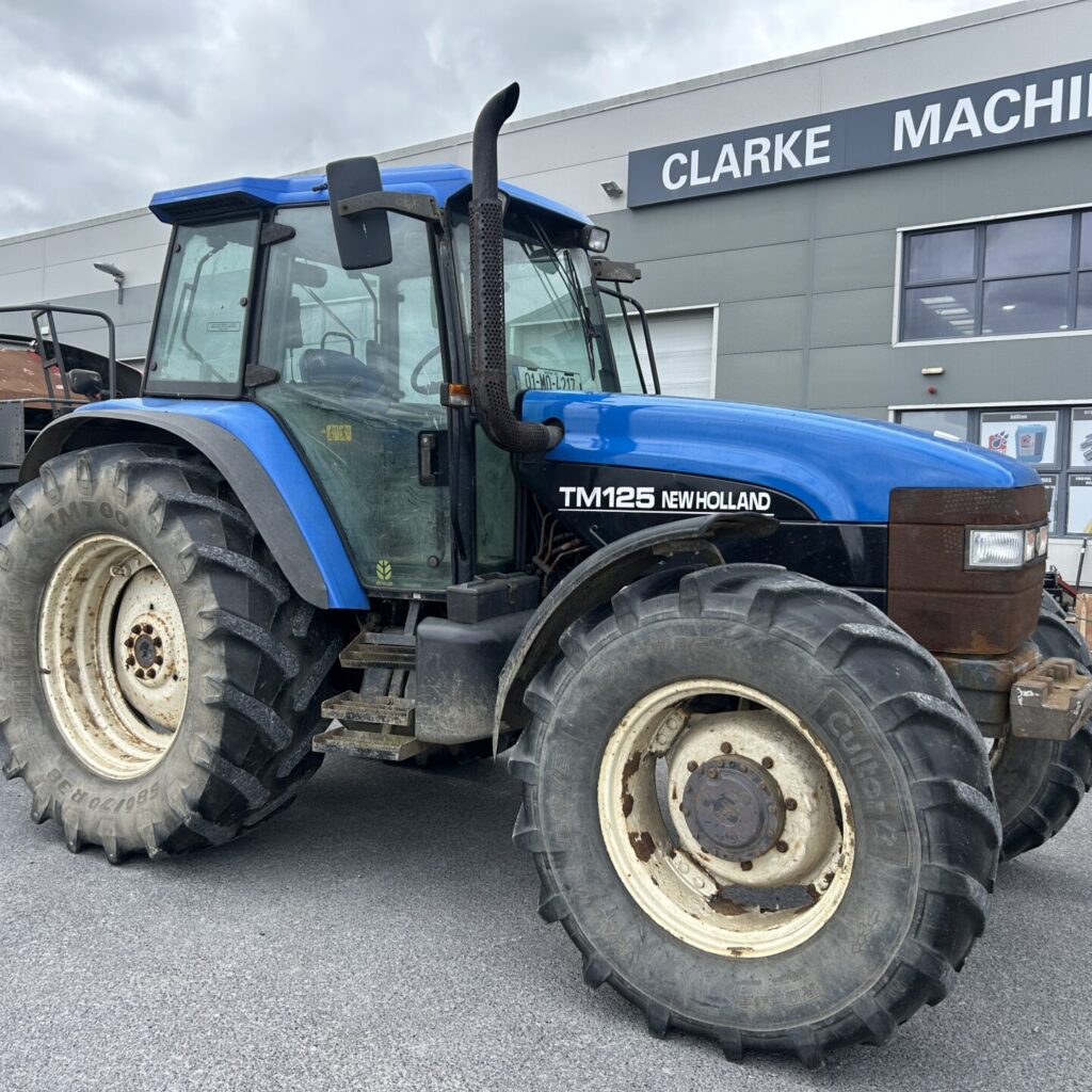 New Holland TM125 Classic