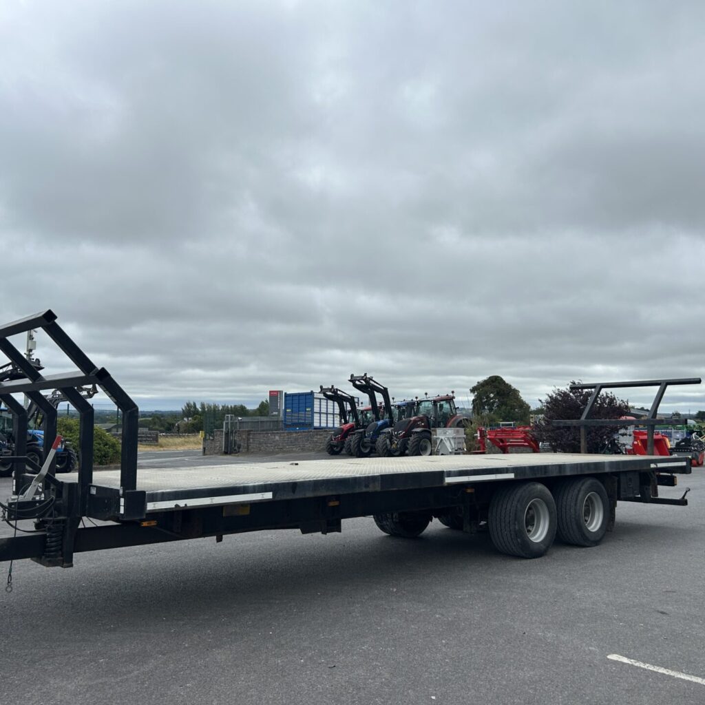31ft Tandem Axle Bale Trailer