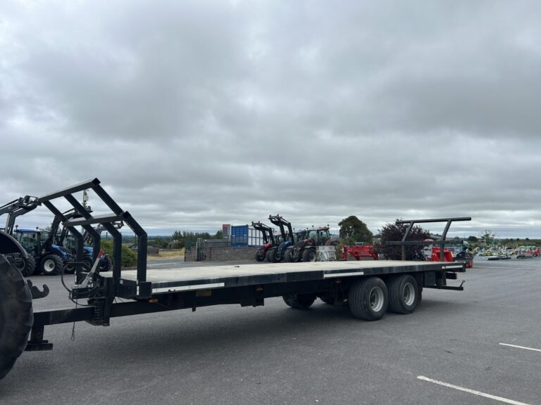 31ft Tandem Axle Bale Trailer