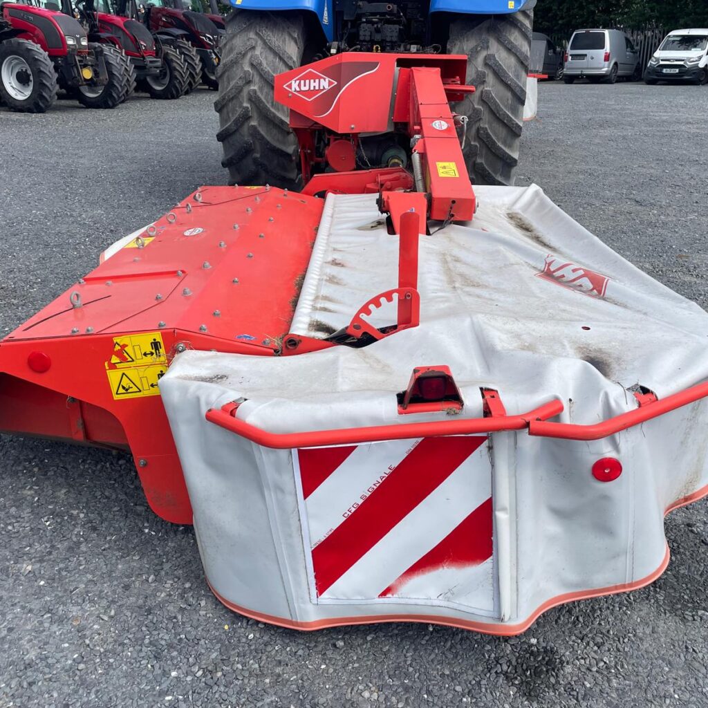 Kuhn FC283 9FT Rear Mounted Mower