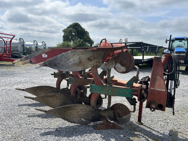 Kverneland 3 Furrow Reversible Plough