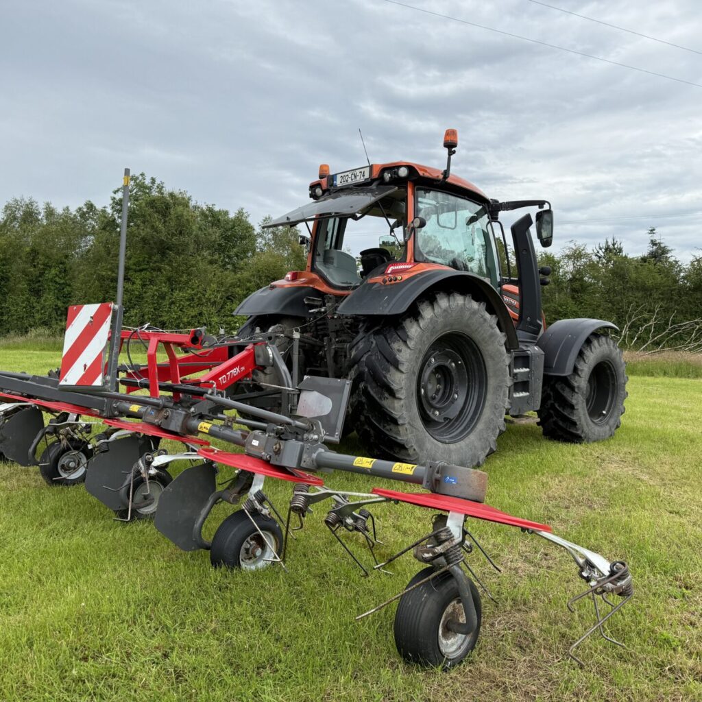 Massey TD776X 6 Rotor Tedder