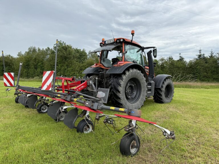 Massey TD776X 6 Rotor Tedder