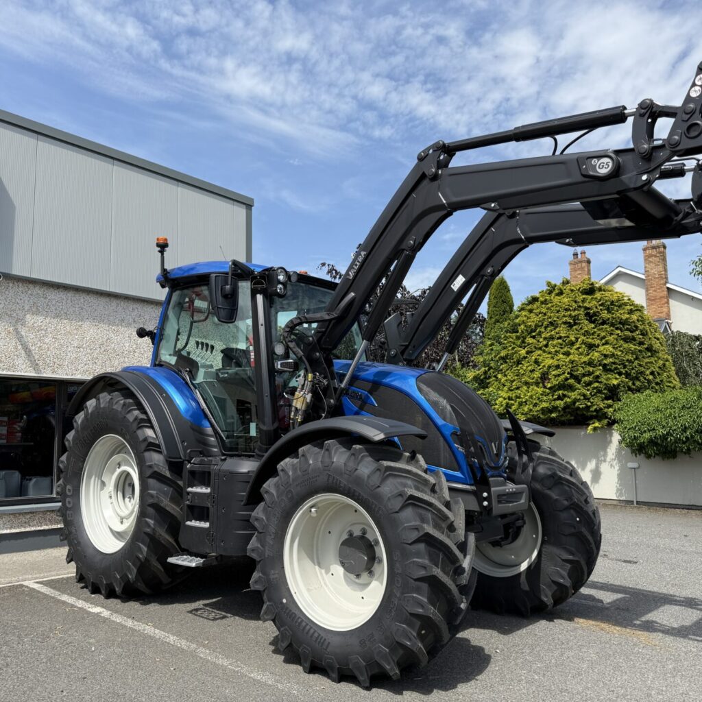 New Valtra N175 Active with G5S Loader