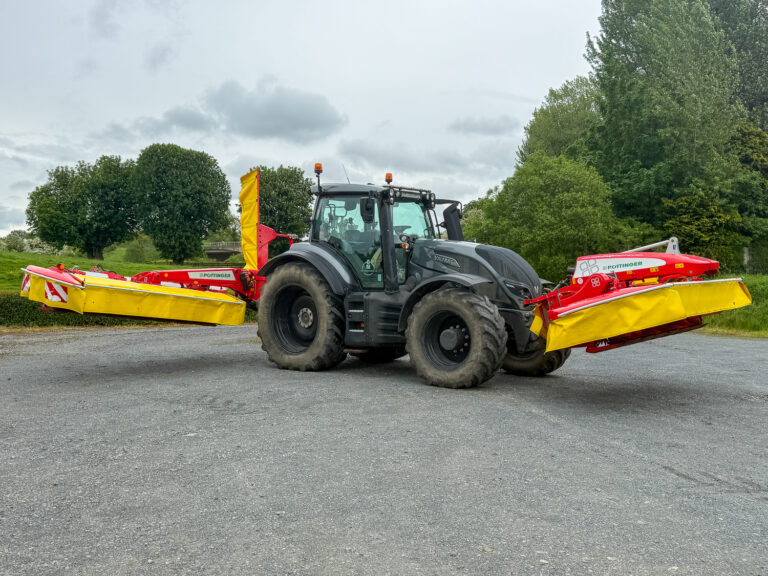2021 Pottinger Novacat 301 Alpha Motion Pro Front Mower & 2022 Pottinger Novacat 302CF Rear Mower