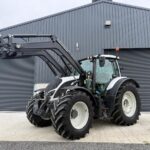 Valtra N174 Versu c/w G5s Loader