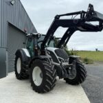 Valtra N174 Versu c/w G5s Loader