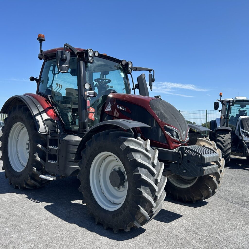 Valtra N135A
