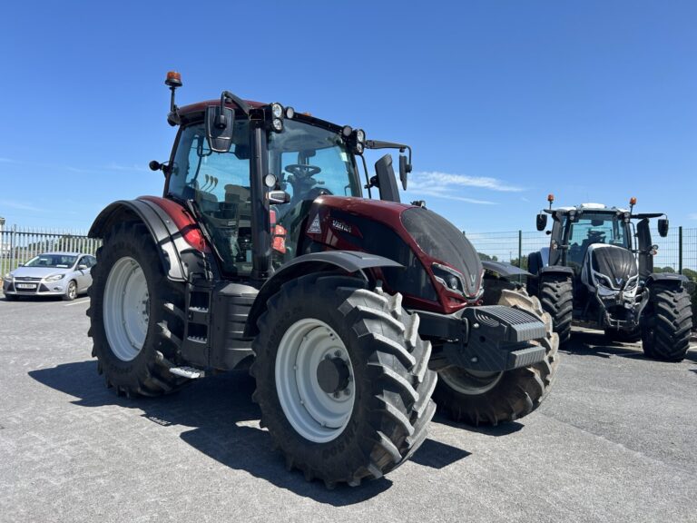 Valtra N135A