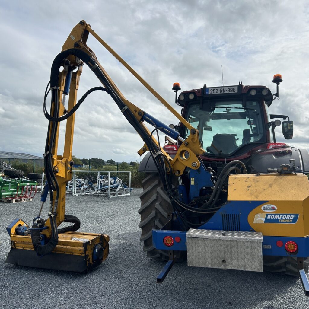 Bomford Kestrel 5.7m VFR