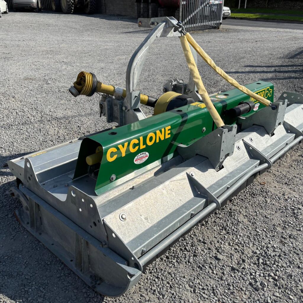 Major MJ31-2800 Front Mounted Cyclone Mulcher