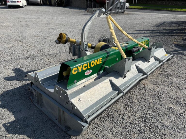Major MJ31-2800 Front Mounted Cyclone Mulcher