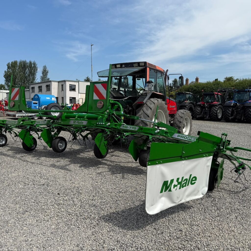 McHale PROPEL M6-770 Tedder