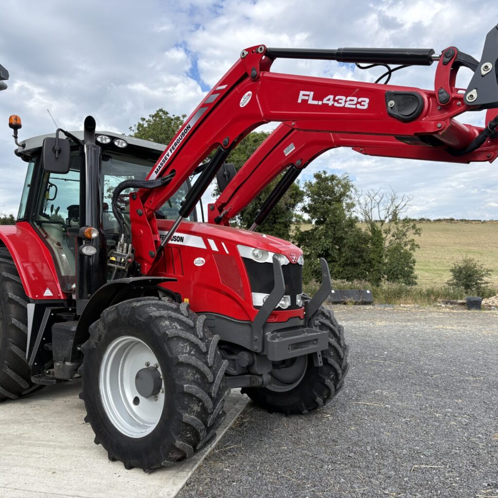 Massey Ferguson 6715S Dyna 6