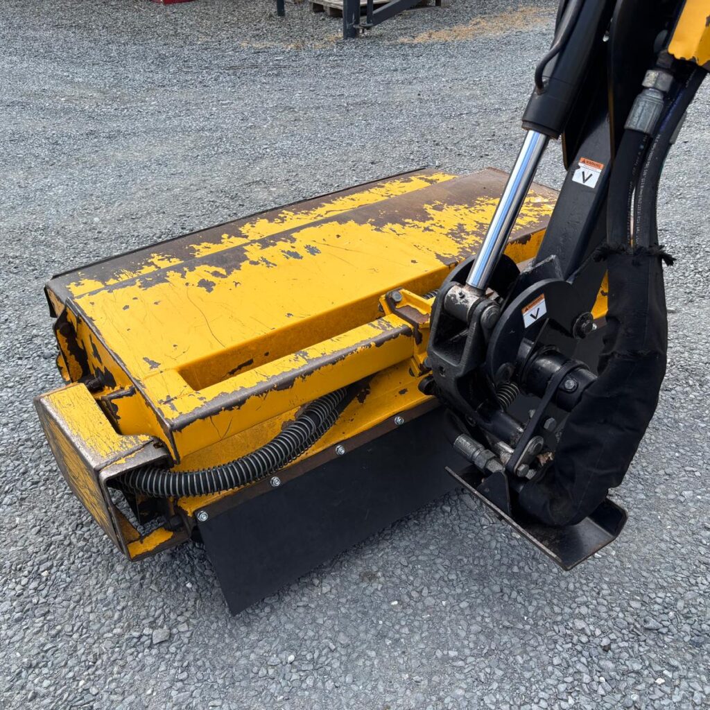 McConnel PA6575T Hedgecutter