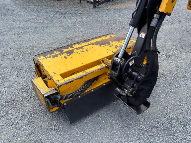 McConnel PA6575T Hedgecutter