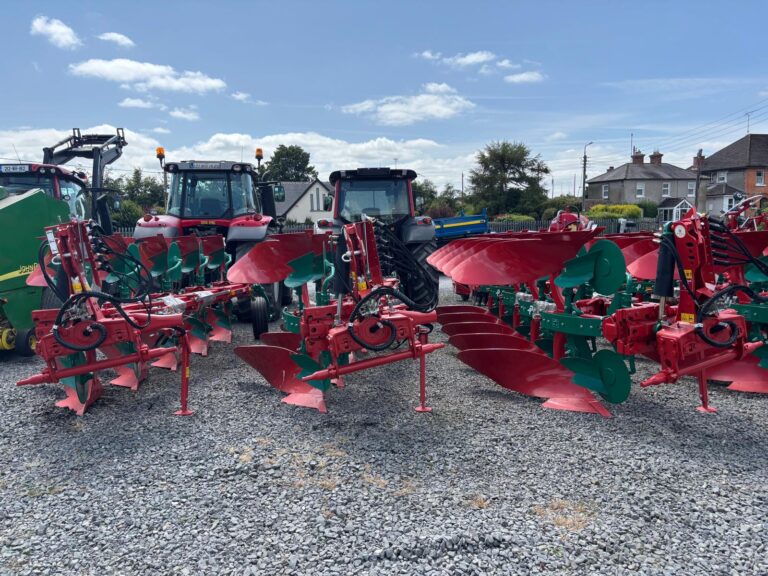Kverneland 5 Furrow Reversible Plough