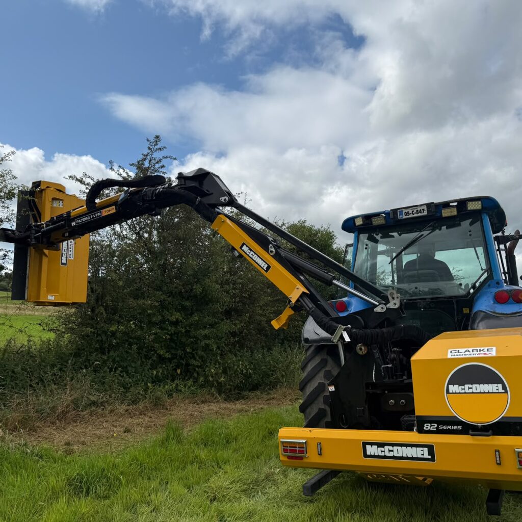 McConnel PA7282T – VFR Hedgecutter