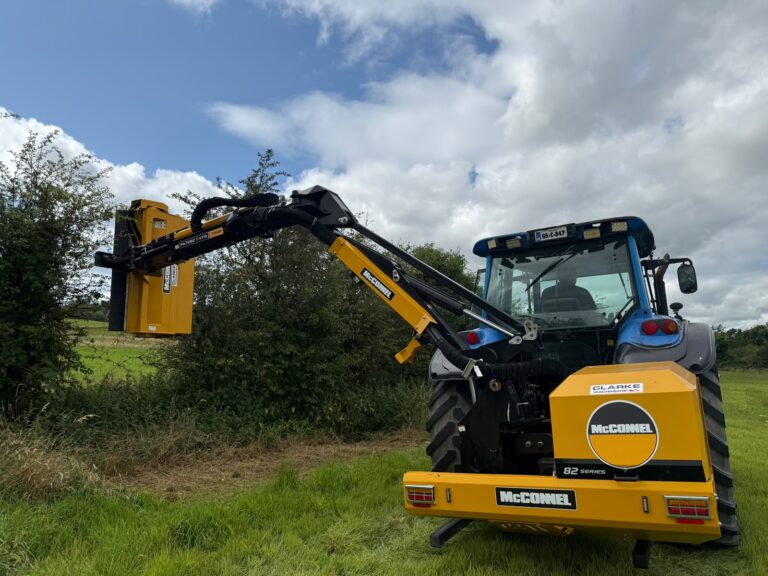 McConnel PA7282T – VFR Hedgecutter
