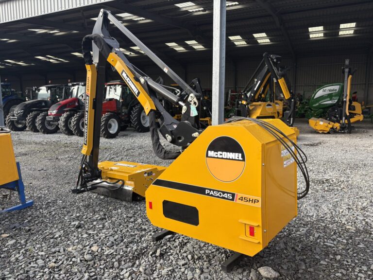 McConnel PA5045 Hedgecutter
