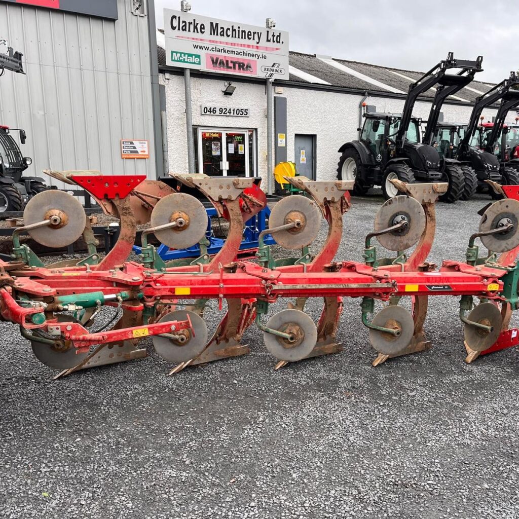 Kverneland ES 85 5 Furrow Mounted Reversible Plough 